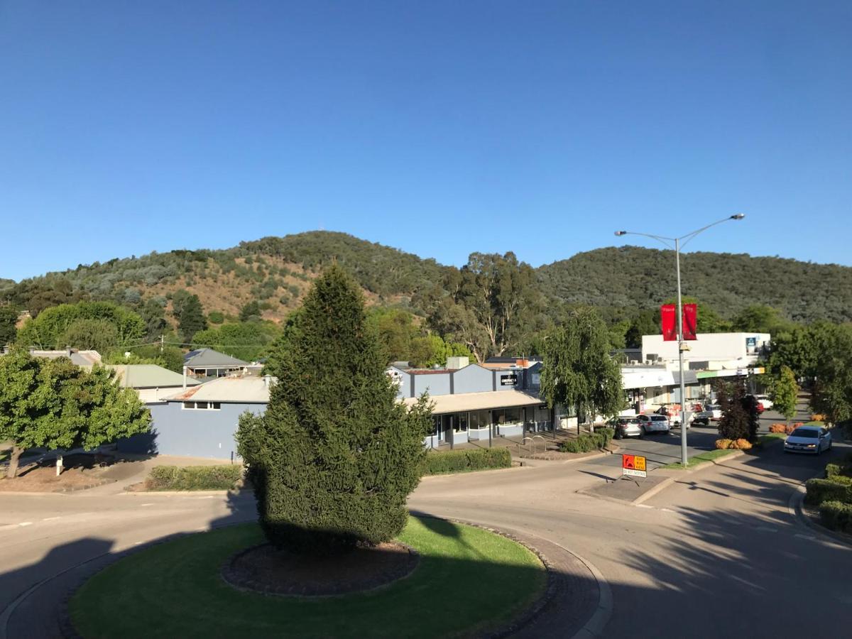 Myrtleford Hotel Exterior foto